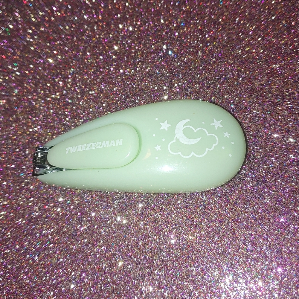 $5 Baby Nail Clippers Tweezerman